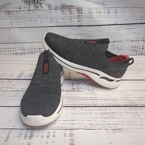 Skechers Men's GO WALK Arch Fit  Linear Axis 216256 Size 13 BKRD Black And Red